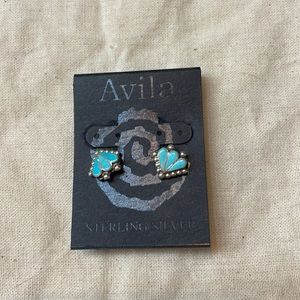Avila sterling silver earring